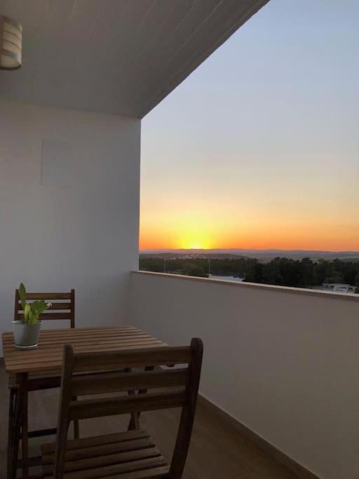 Apartamento T2 Montegordo A 500 M Da Praia Monte Gordo Dış mekan fotoğraf